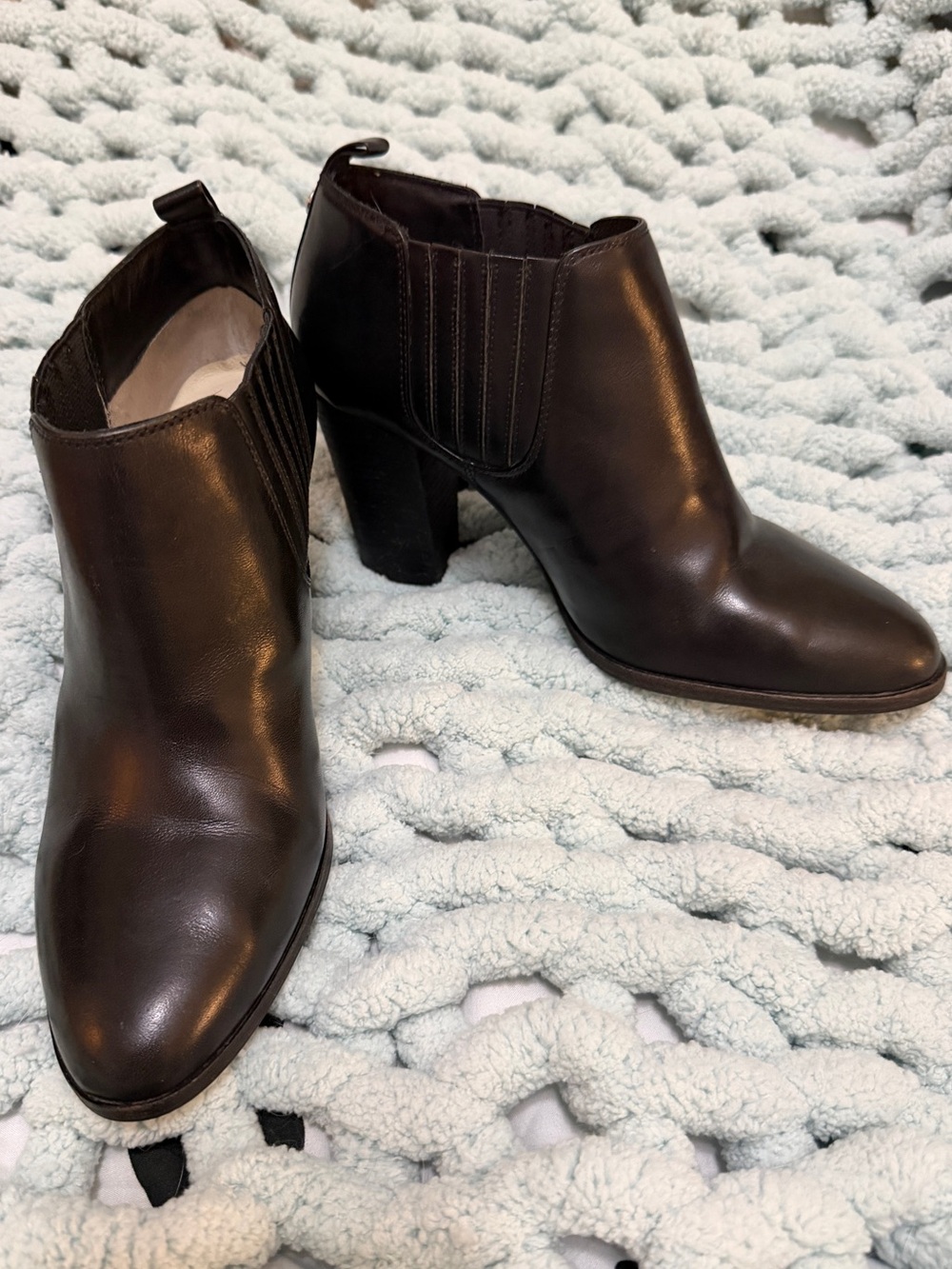 Michael Kors Black Leather Ankle Booties 3.5 inch Heel Sz 7 EXCELLENT Condition!